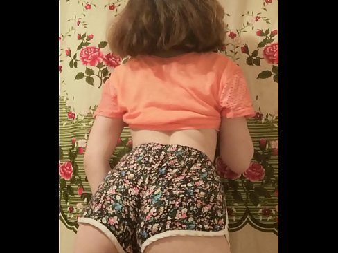 ❤️ Sexet ung babe laver en striptease ved at filme sine shorts på kamera ❤❌ Sex video at da.novoporn.ru ❌❤
