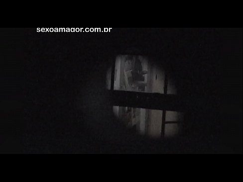 ❤️ Blondie bliver hemmeligt videooptaget af en voyeur fra nabolaget gemt bag hule mursten ❤❌ Sex video at da.novoporn.ru ❌❤